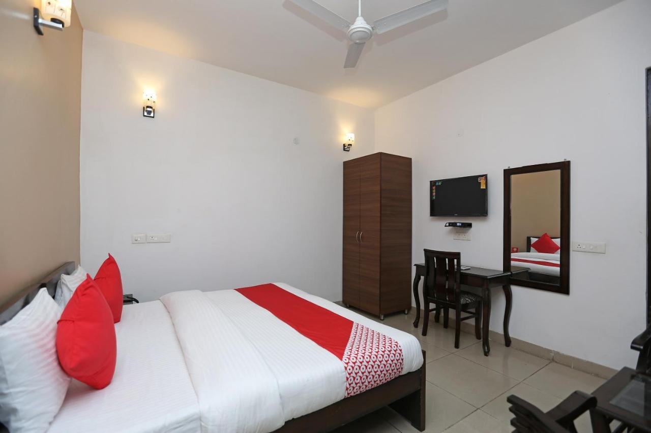 Oyo Mahak Residency Hotel Manesar Buitenkant foto