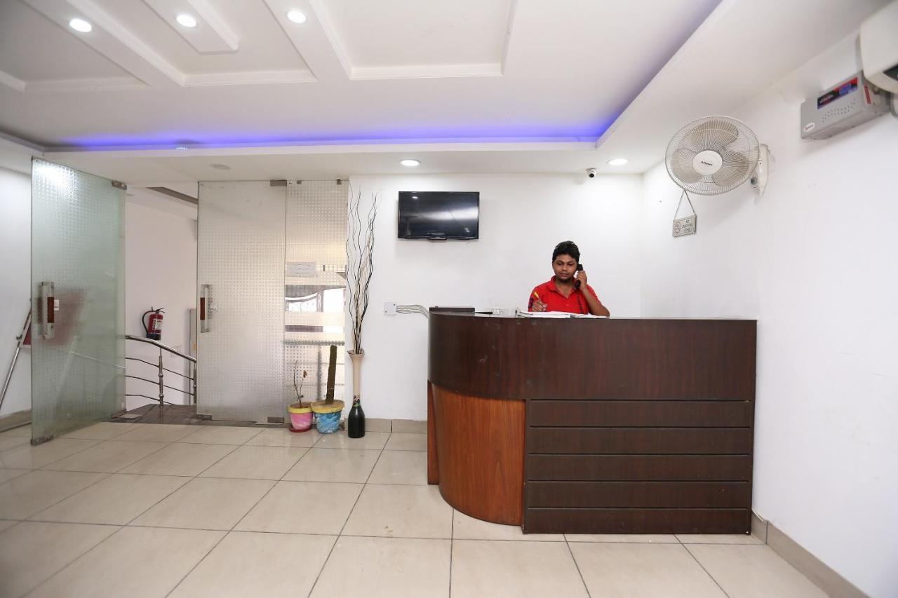 Oyo Mahak Residency Hotel Manesar Buitenkant foto